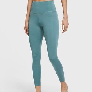 Nike yoga high rise 7/8 leggings
